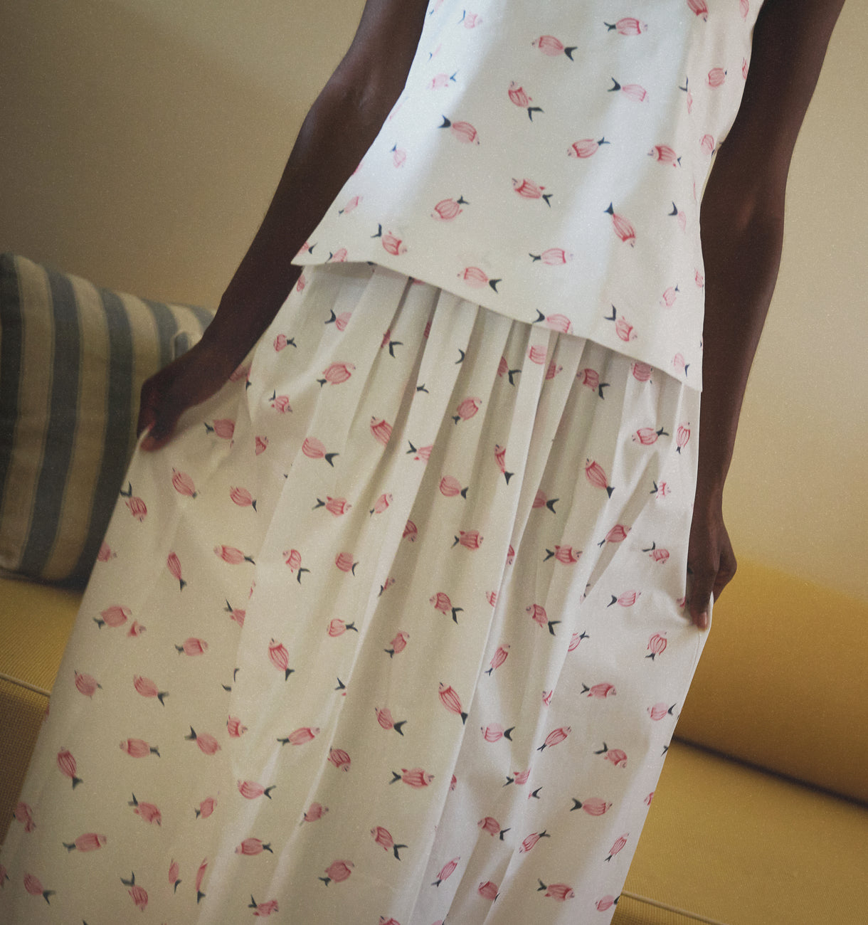 Elastic-Waist Skirt in Vintage Pink Fish