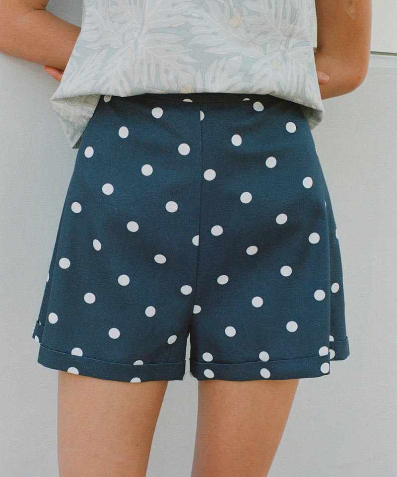 High-Waisted Shorts in Navy Dot