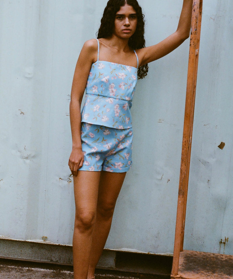 High-Waisted Shorts in Blue Hibiscus