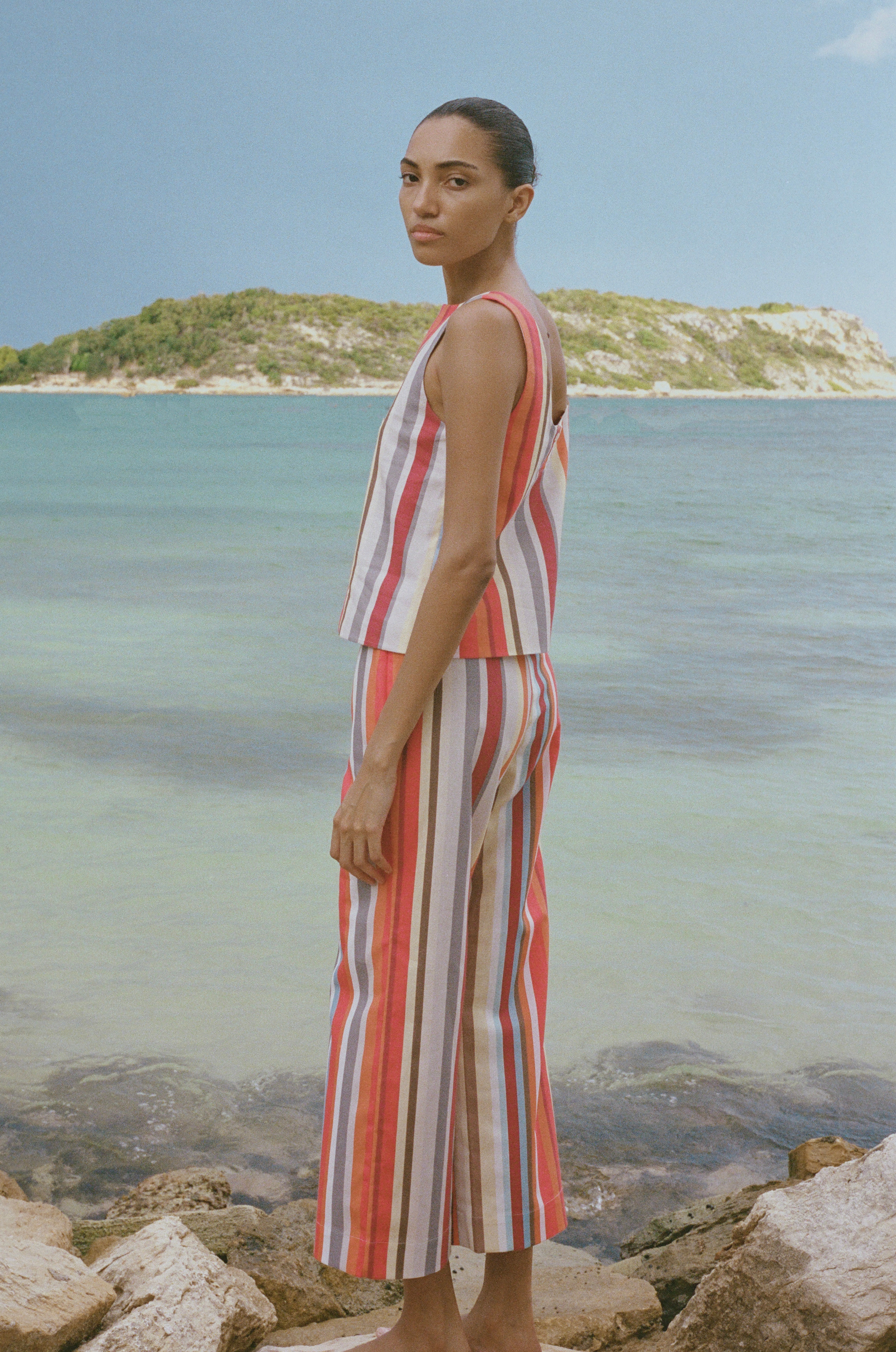 High-Waisted, Wide-Leg Pants in Vibrant Stripe