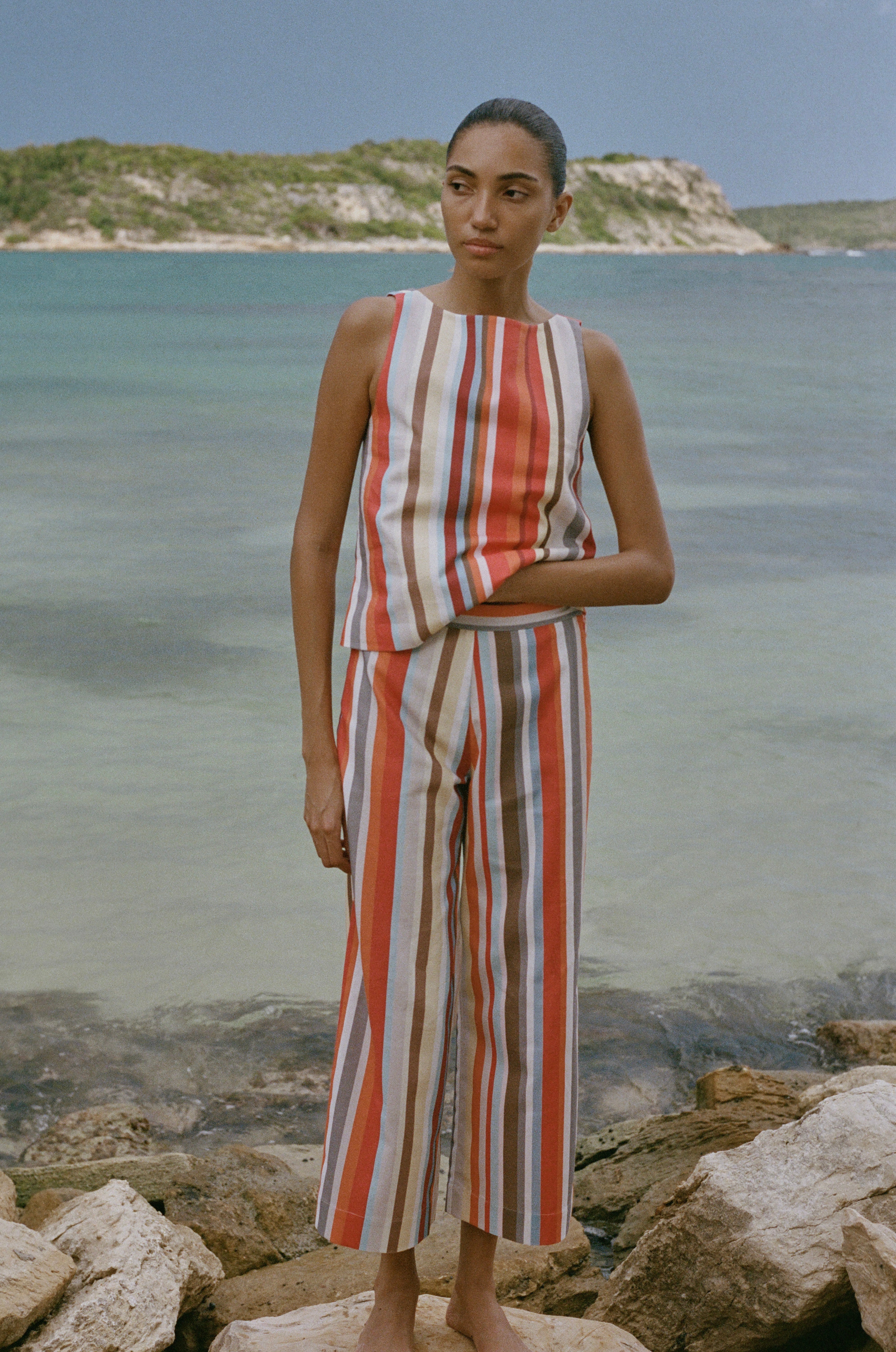 High-Waisted, Wide-Leg Pants in Vibrant Stripe