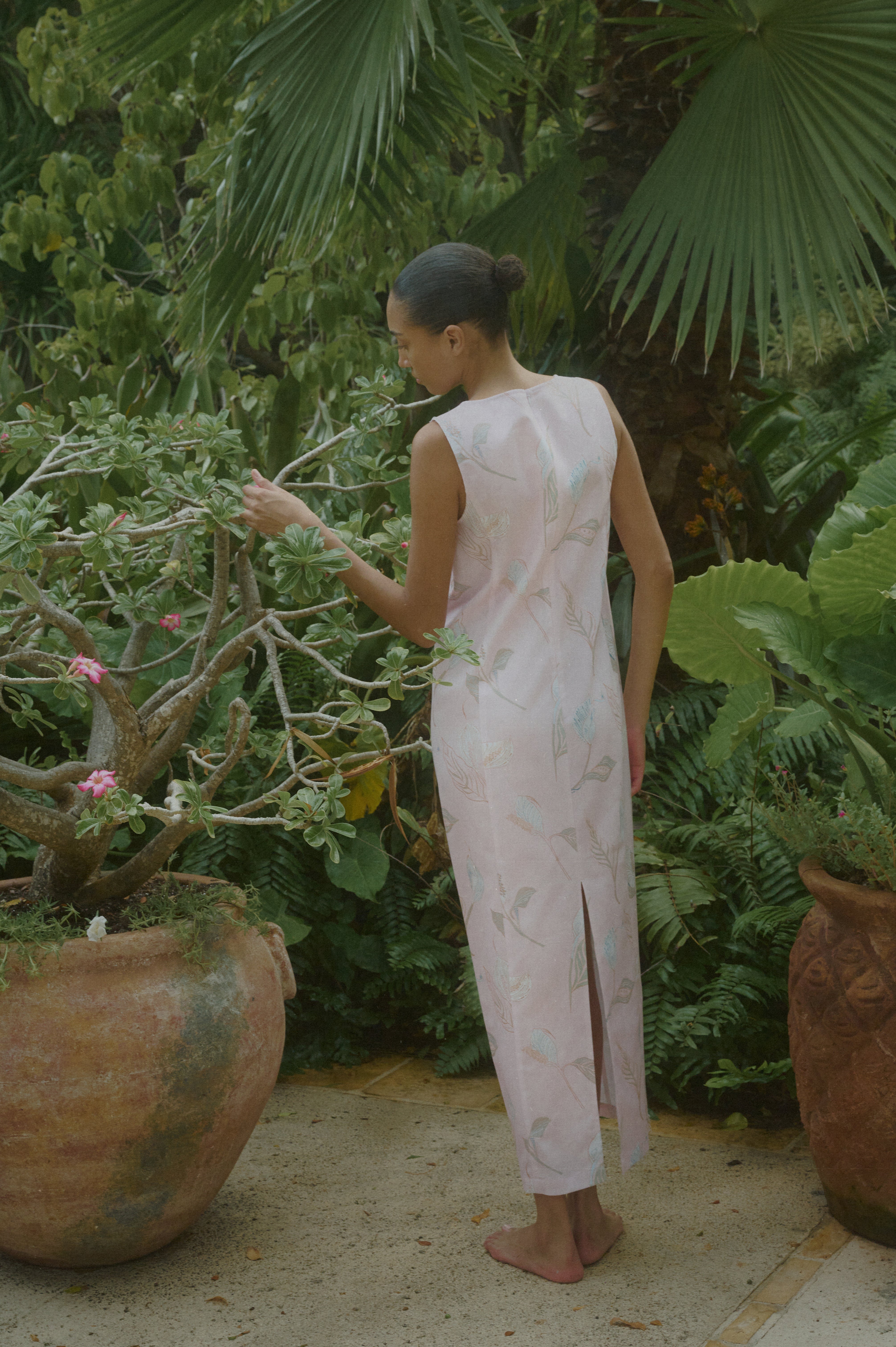 Alden V-Neck Dress in Rose Peace Lily